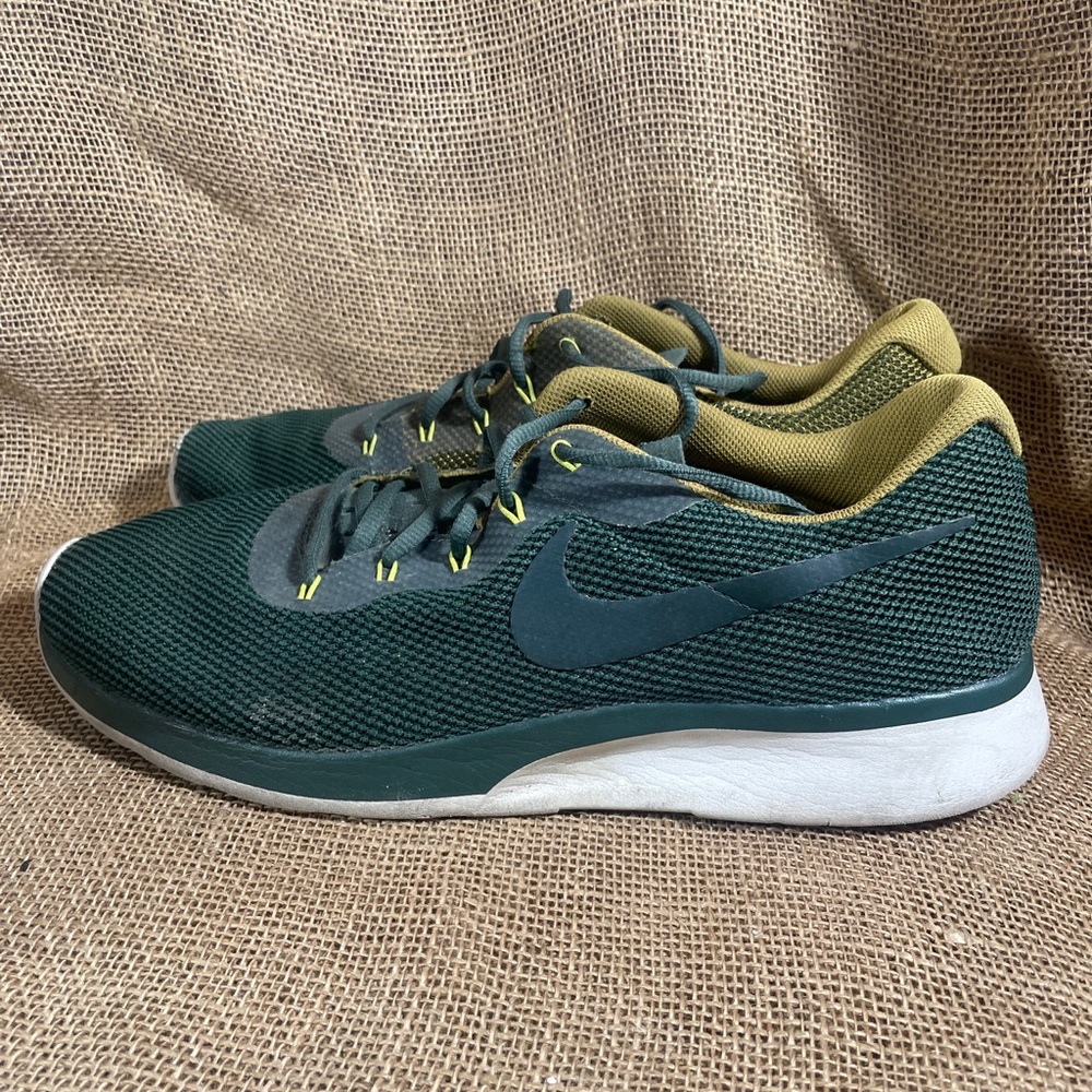Nike Tanjun Racer Vintage Green Running Shoe